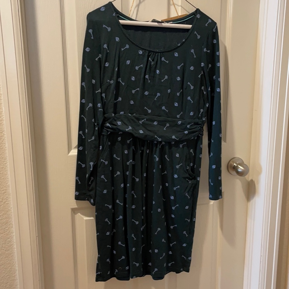 Adorable heart lock and key print Boden dress.